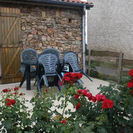 Country house De Campagne Avec Animaux Acceptes Pres De Roanne